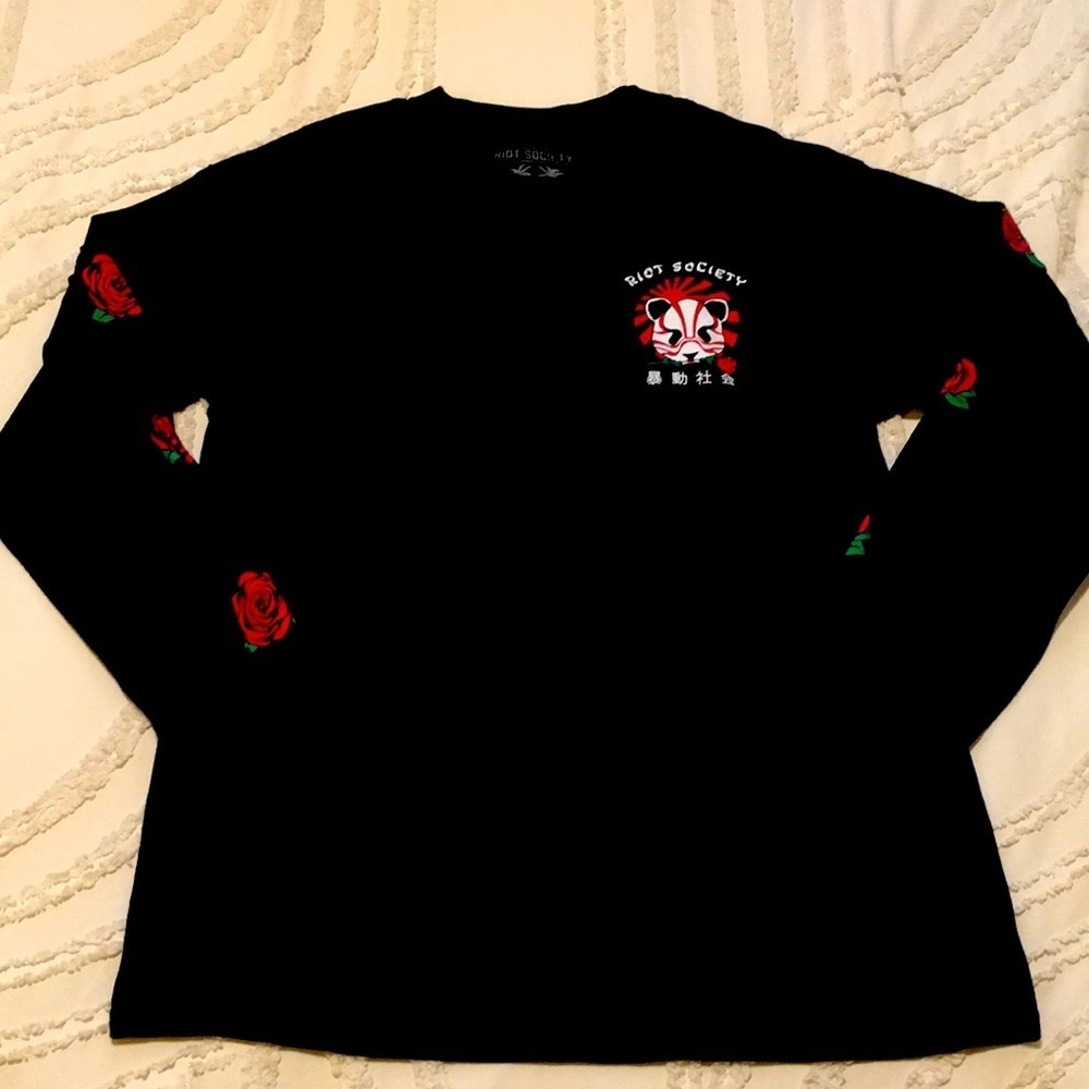 Riot Society Black Tee with Panda and Rose M